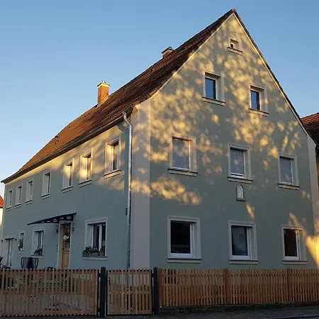 Nr 4 *